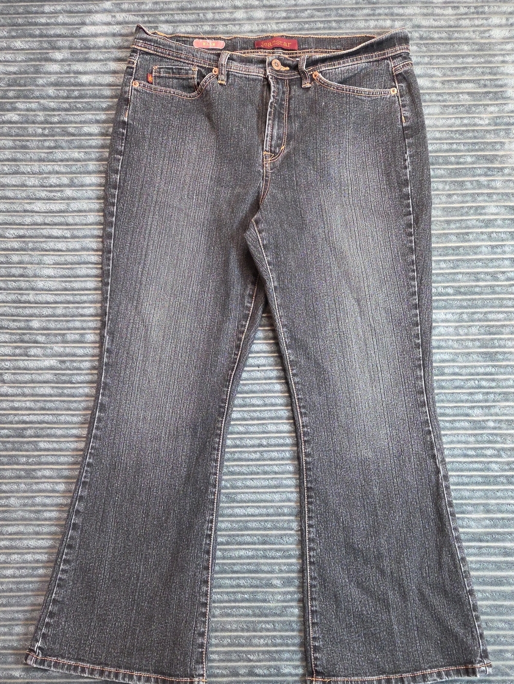 jeanstar Grayish Blue Flare Jeans with Subtle Fading 14 petite